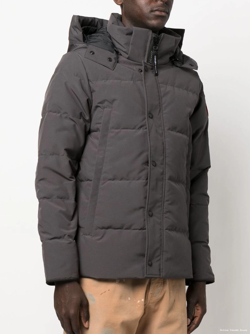 Cheap hooded Men Wyndham down Canada Goose parka 0307